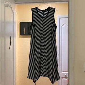 Mossimo white and black dress — 2/20